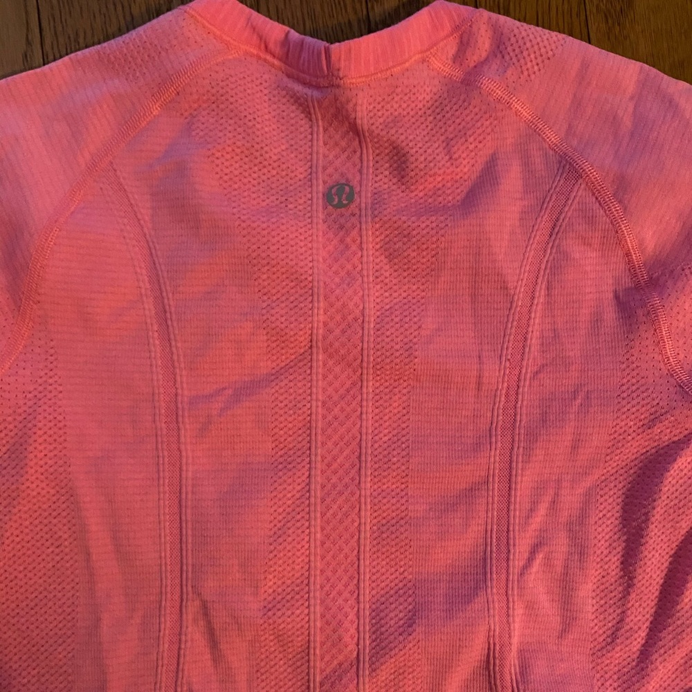 long sleeve lululemon t shirt